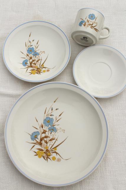 80s vintage stoneware pottery dinnerware, Ming Pao china w/ blue & yellow flowers