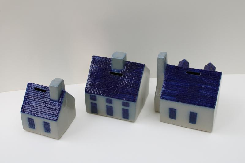 90s vintage Eldreth
pottery tiny houses village, collection of cottages