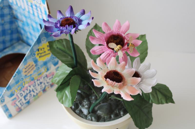 90s vintage Gemmy Dancing Flowers animatronic plays In the Mood big