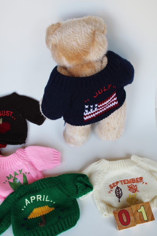 90s vintage teddy bear w/ calendar blocks knit sweaters holidays months