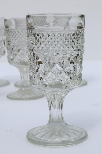 Anchor Hocking Wexford waffle pattern glass wine glasses, set of 6 goblets