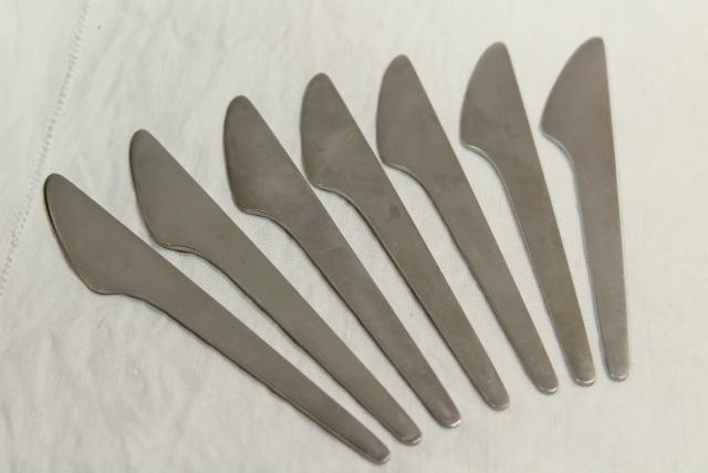 Arne Jacobsen Michelsen stainless steel butter knives, mod design vintage flatware
