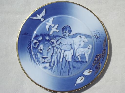 B&G blue & white Christmas  plate, vintage 1988 Peace On Earth lion & the lamb