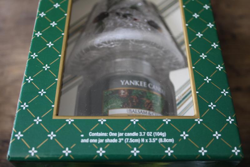Balsam & Cedar Yankee candle small jar w/ Christmas holiday glass shade