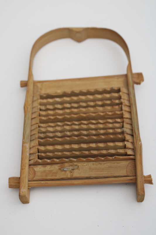 Chinese ginger grater handmade of natural bamboo wood, simple and zen