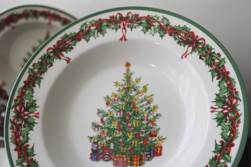 Christmas Christopher Radko Holiday Celebrations tree pattern china soup or pasta bowls set