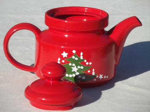 Christmas Tree Waechtersbach pottery teapot, five cup tea pot 
