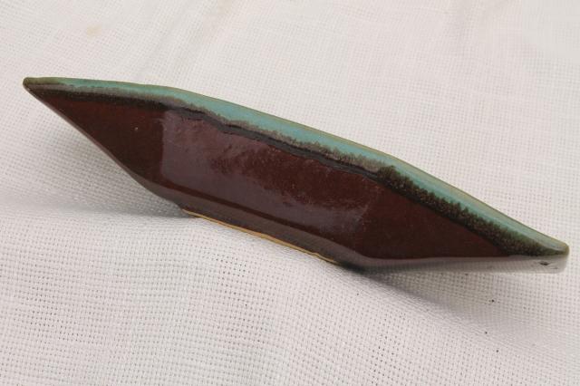 Country Fare or Red Wing Village Green stoneware pottery celery dish, pickle or relish