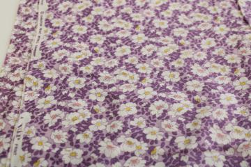 Cranston Print Works VIP fabric vintage reproduction lavender flowered quilting cotton 