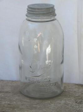 Drey Perfect Mason 2 quart fruit canning jar, vintage storage canister