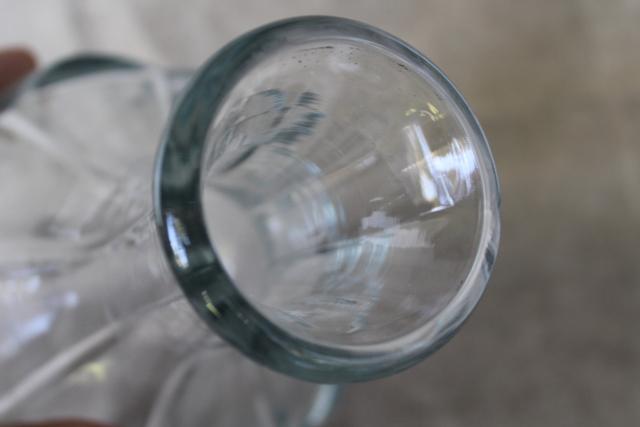 https://laurelleaffarm.com/item-photos/EAPG-vintage-water-bottle-or-wine-carafe-colonial-panel-crystal-clear-pattern-glass-Laurel-Leaf-Farm-item-no-pw81540-2.jpg