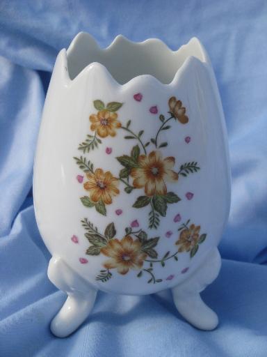 Easter egg vase w/ hand-painted flowers, vintage Japan china - Lefton?