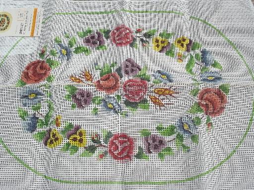 Elaine floral pattern print latch hook rug back canvas, vintage Bernat