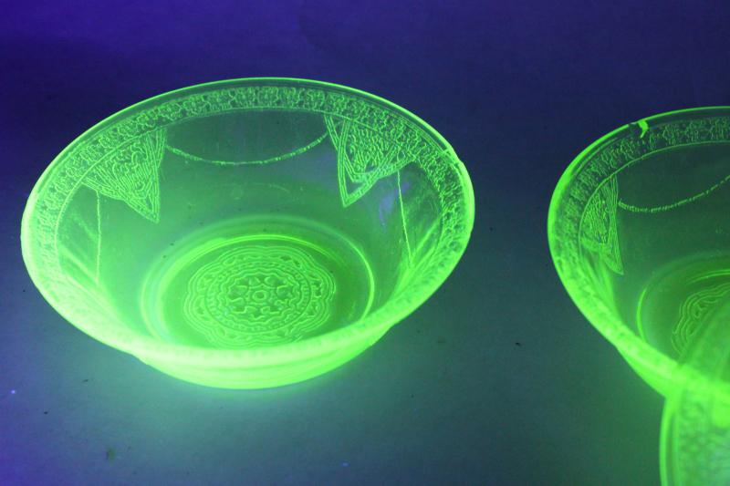 Federal Georgian green depression glass, vintage set of berry dishes or fruit bowls