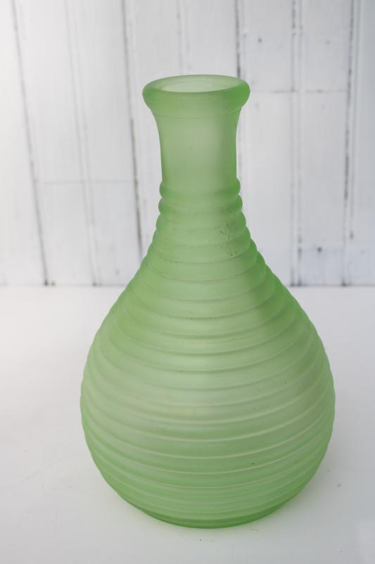 Frigidaire refrigerator bottle water carafe, 30s vintage uranium green depression glass