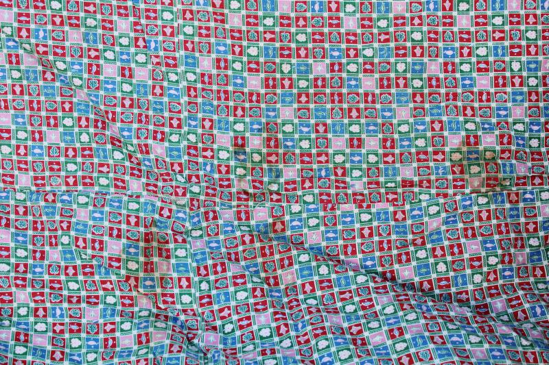 Hawaiian tiki print matching cotton feed sacks, vintage feedsack fabric tied quilt for cutter
