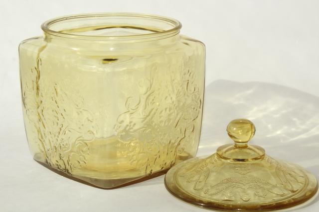 Indiana Recollection or Federal Madrid, vintage amber yellow depression glass cookie jar