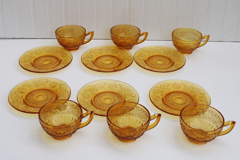 Indiana daisy pattern vintage glass cups  saucers set for 6, dark amber depression glass
