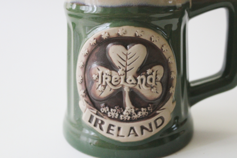 https://laurelleaffarm.com/item-photos/Ireland-Irish-stoneware-coffee-mug-souvenir-Deneen-style-pottery-shamrock-emblem-Laurel-Leaf-Farm-item-no-rg101784-2.jpg