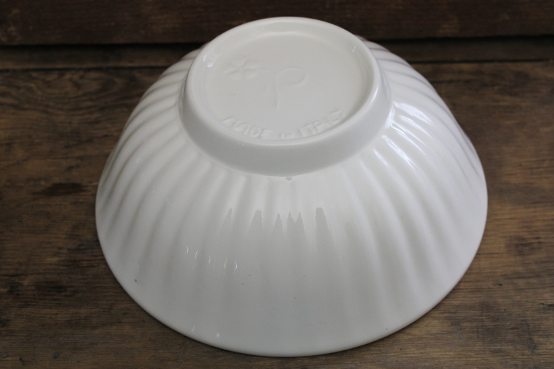 Italian ceramic all white fluted bowl, large salad or fruit bowl, rustic vintage farmhouse