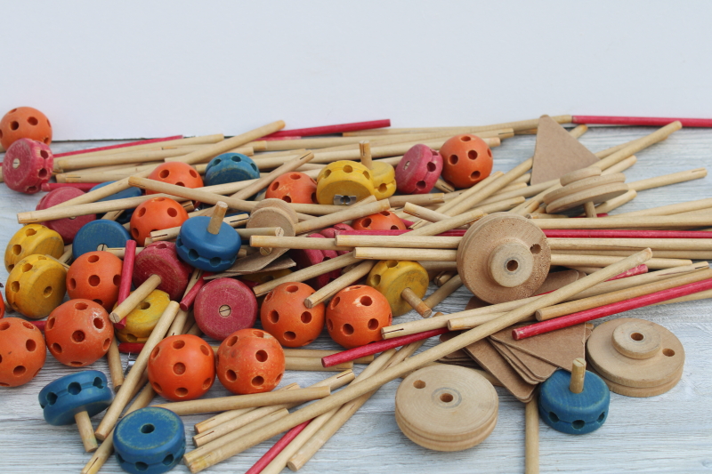 Jumbo MakeIt vintage wood construction toy, Tinkertoys style pieces in original storage canister