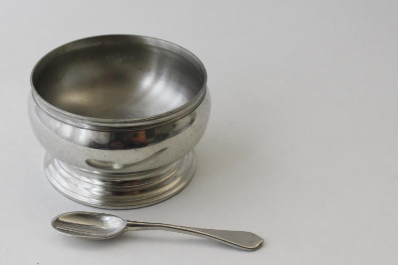 Kirk Stieff Williamsburg pewter salt cellar & tiny spoon, master salt bowl