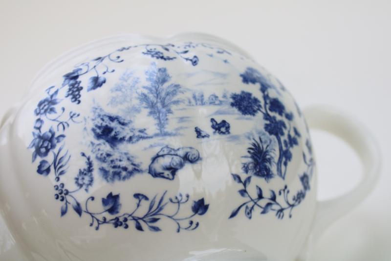 Lenox Les Saisons china teapot, blue & white toile vintage French country style