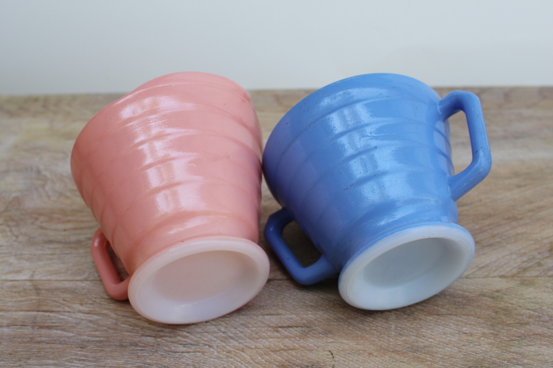 https://laurelleaffarm.com/item-photos/MCM-vintage-Hazel-Atlas-Moderntone-pink-blue-platonite-milk-glass-cream-sugar-Laurel-Leaf-Farm-item-no-rg0620103-3.jpg