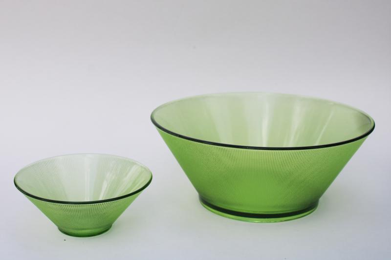 MCM vintage limelight green glass snack bowls set, Federal Norse fine rib pattern
