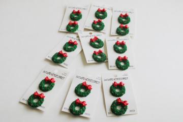 Mary Engelbreit Christmas craft sewing buttons lot new old stock, holiday wreaths