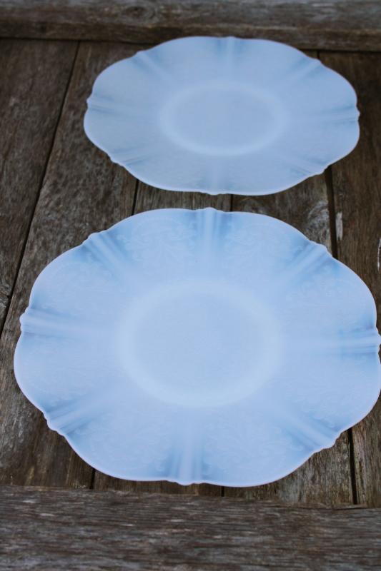 Monax opalescent milk glass, depression vintage American Sweetheart dinner plates