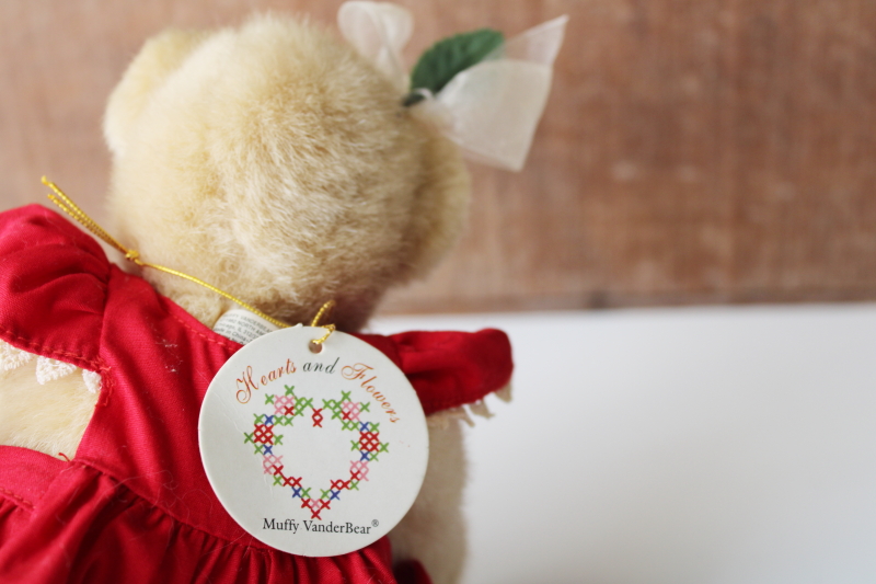Muffy VanderBear teddy bear doll Valentine hearts  flowers outfit, 90s vintage
