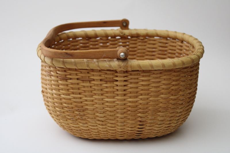 Nantucket style basket, 1990s vintage hand woven basket w/ carved wood handle