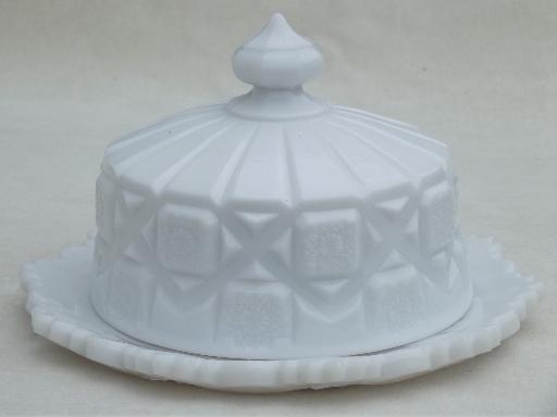 Old quilt Westmoreland milk glass cheese plate or round covered butter dish
