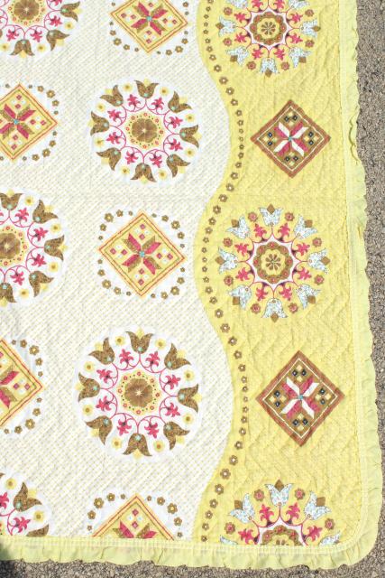 Olde Kentucky vintage cotton wholecloth quilt, print cotton bedspread whole cloth