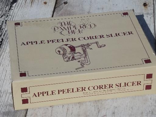 Pampered Chef old-fashioned hand crank apple peeler corer slicer in box