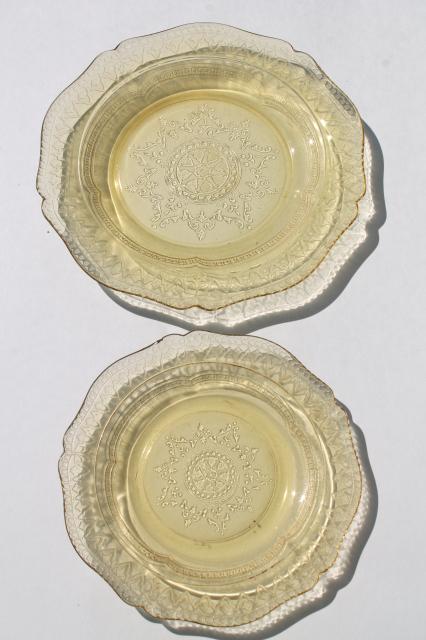 Patrician pattern vintage amber yellow depression glass bread & butter, salad plates