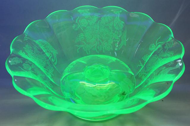 Peacock & Rose art deco vintage vaseline green uranium glass candle flower bowl set