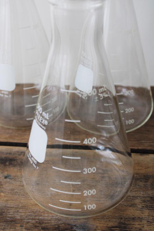Pyrex beakers, 500ml flasks set of four, vintage lab glass chemistry bottles