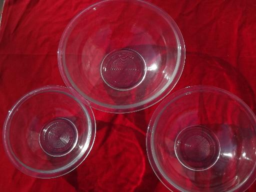Pyrex clear glass nesting bowls, vintage nest of kitchen mixing bowls