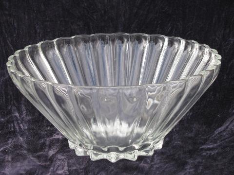 Rachel star pattern, vintage clear glass Anchor Hocking salad or punch bowl