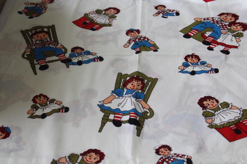 Raggedy Ann & Andy rag doll print cotton fabric, 60s 70s vintage