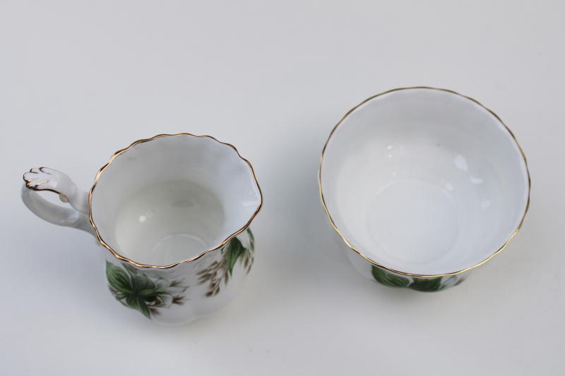 Royal Albert Trillium cream pitcher and open sugar bowl set, 1970s vintage