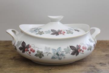 Royal Doulton Camelot mid century vintage china, oval vegetable bowl w/ cover
