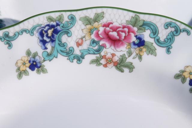 Royal Doulton Floradora green England fine china dinner plates, vintage set of four