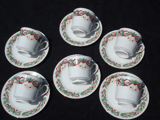 Sango Noel coffee pot and set of six cups and saucers, Chrismas holly china
