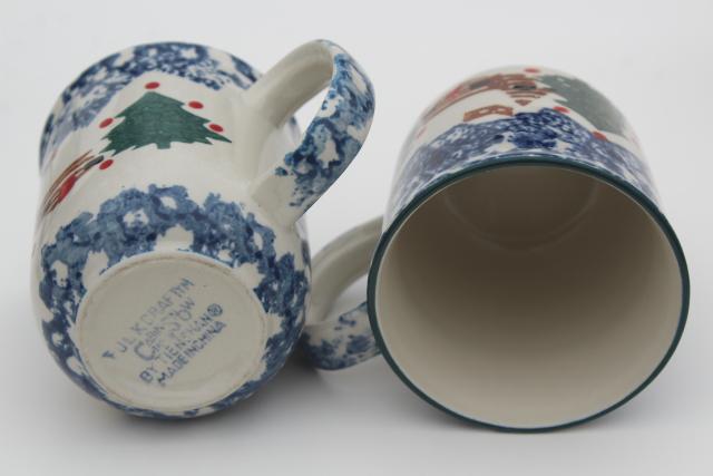 Tienshan China stoneware, Cabin in the Snow spongeware Christmas holiday coffee mugs