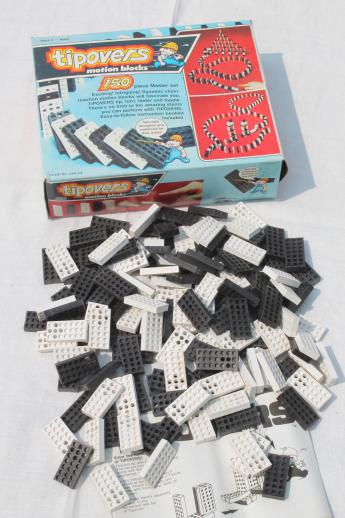 Tipovers motion blocks domino game bricks, set of 150 plastic toppling dominos