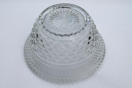 Wexford pattern Anchor Hocking glassware, big glass salad bowl & footed centerpiece trifle