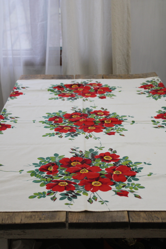 Wilendure cotton tablecloth w/ red roses floral print, mid-century vintage